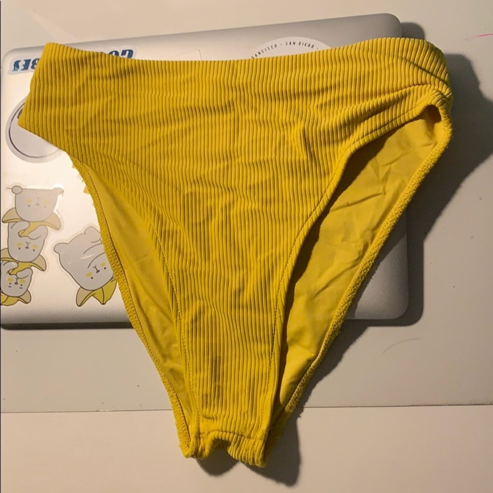 Frankie’s bikinis Jenna bottom